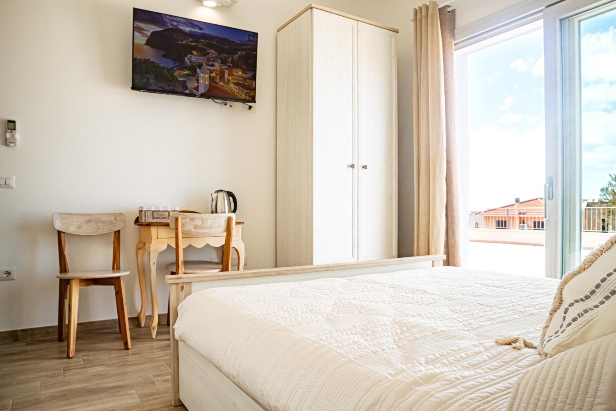 Hotel Il Soffione Castelsardo Exterior foto