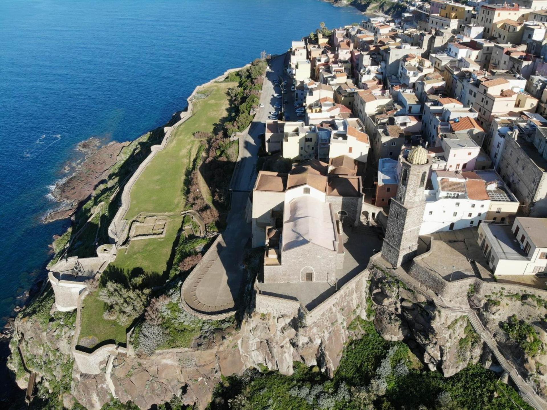 Hotel Il Soffione Castelsardo Exterior foto